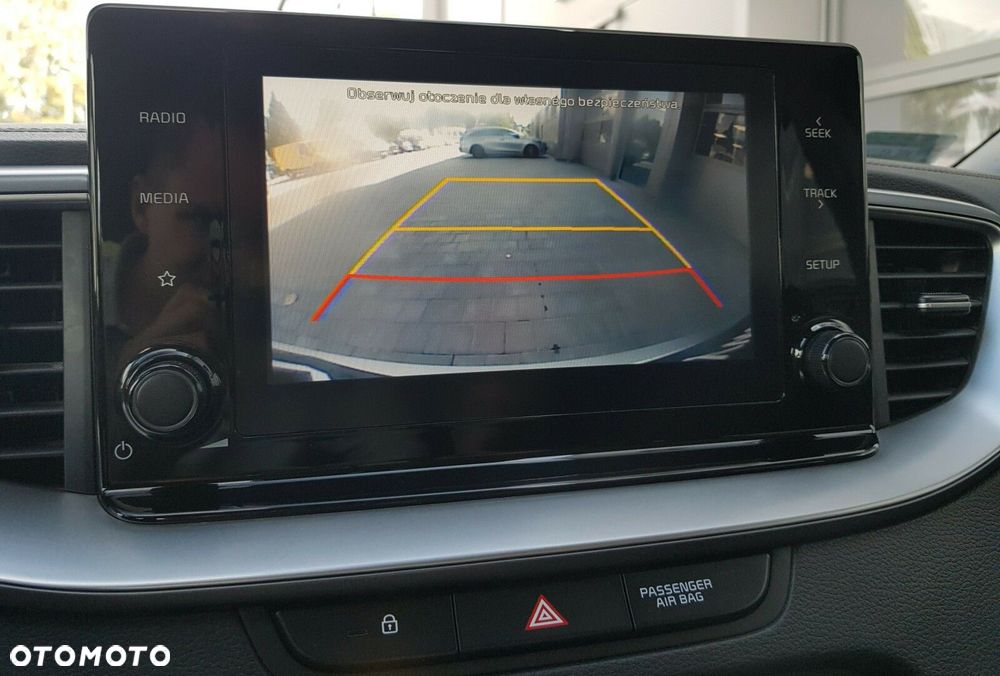 Kia Ceed 1.6 CRDi mHEV M - 26