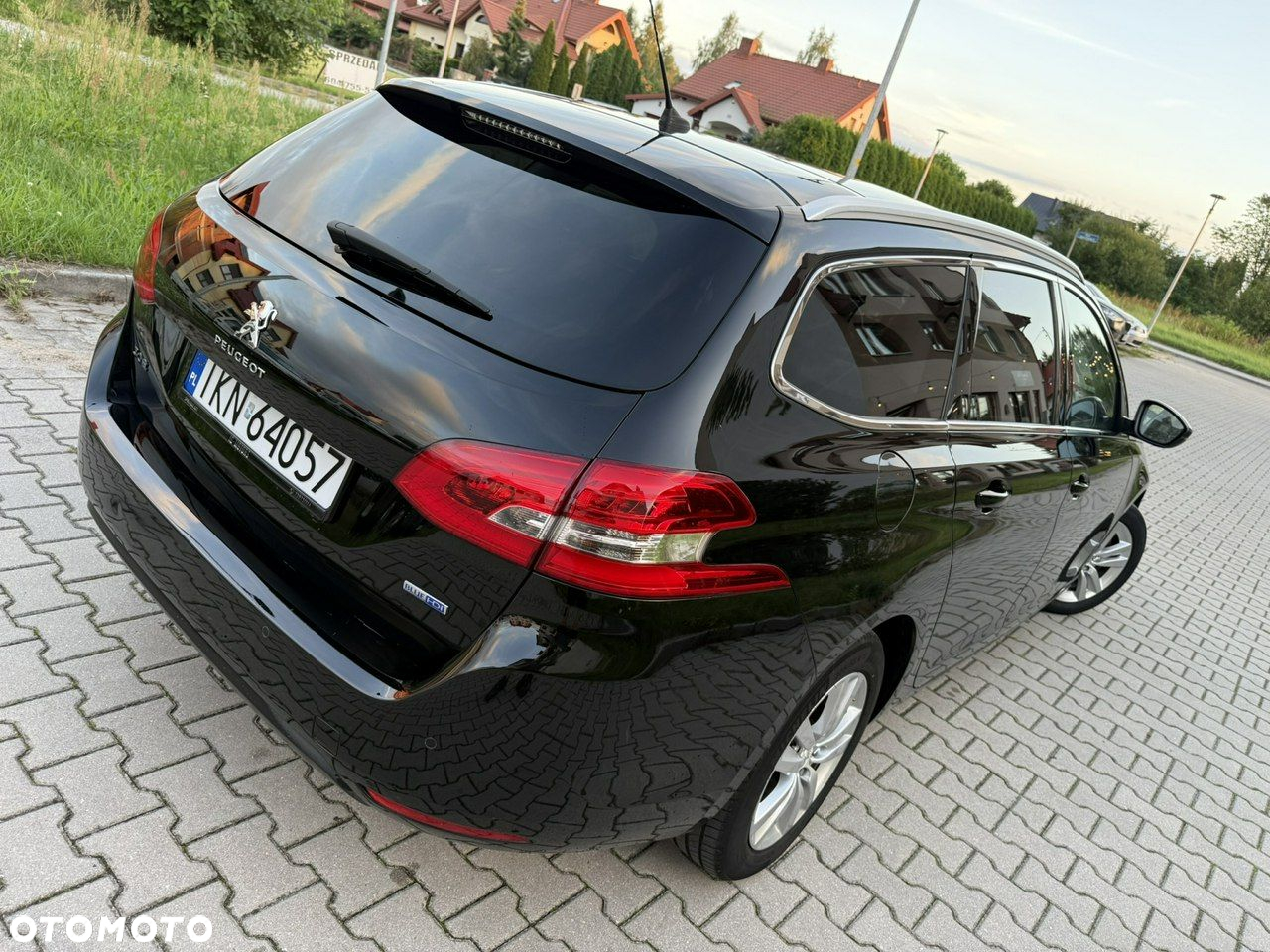 Peugeot 308 1.6 BlueHDi Allure S&S - 25