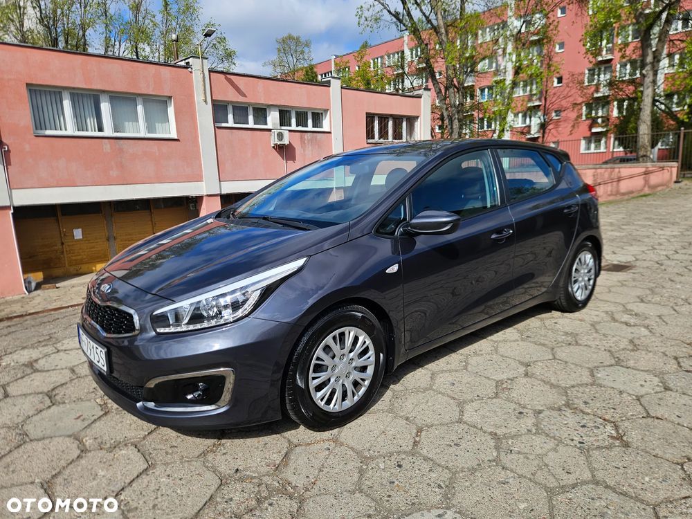 Kia Ceed 1.6 GDI M DCT - 1