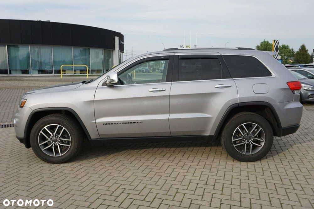 Jeep Grand Cherokee - 8