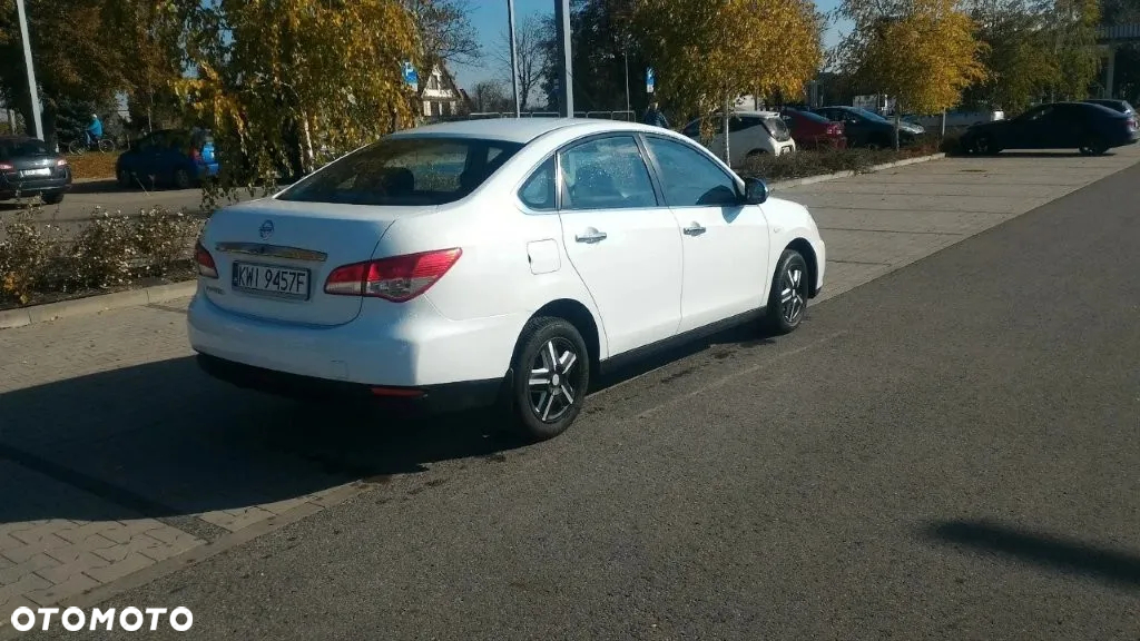 Nissan Almera - 2
