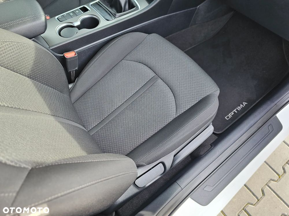 Kia Optima 1.6 T-GDI L DCT - 25