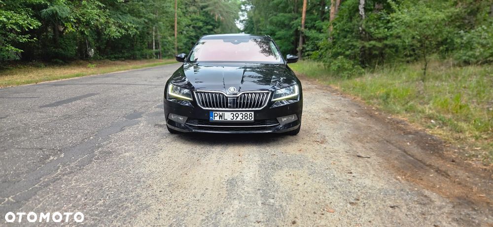 Skoda Superb 2.0 TDI Ambition DSG - 2