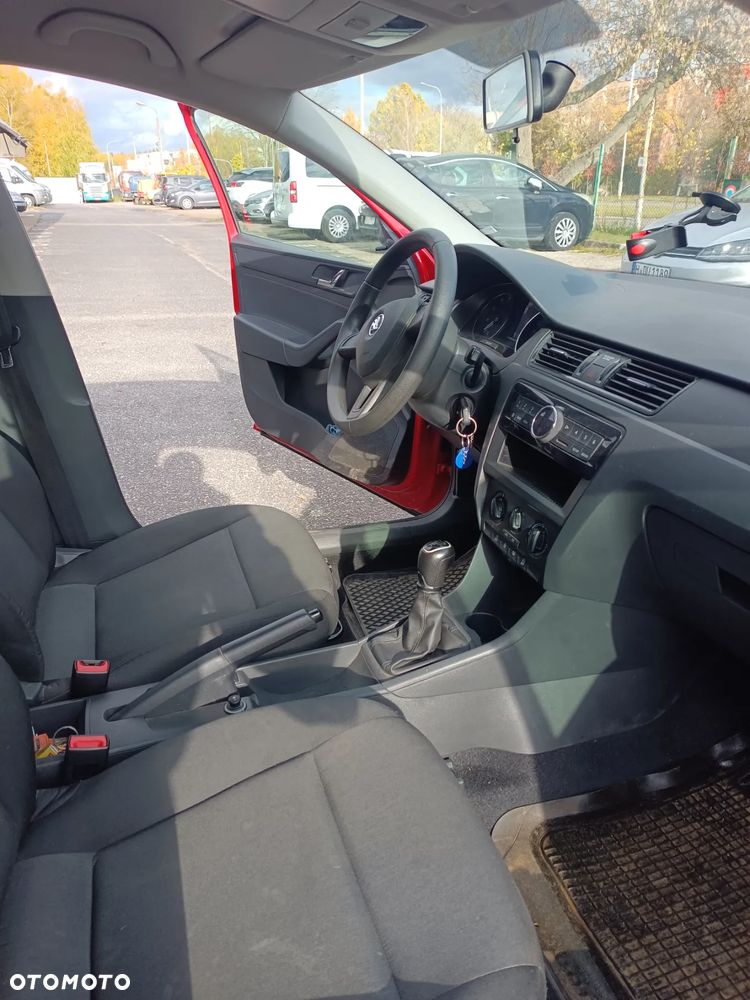 Skoda RAPID 1.2 TSI Active - 8