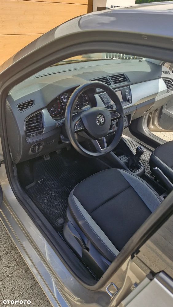 Skoda Fabia 1.0 Ambition - 25
