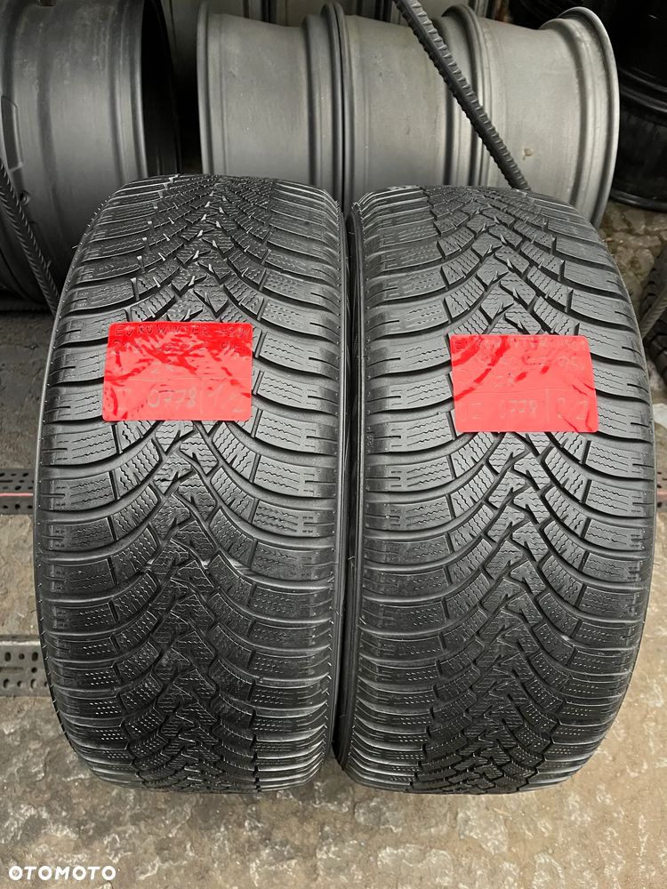 215 50 17 Zimowe Falken Eurowinter HS01 2szt. para - 2