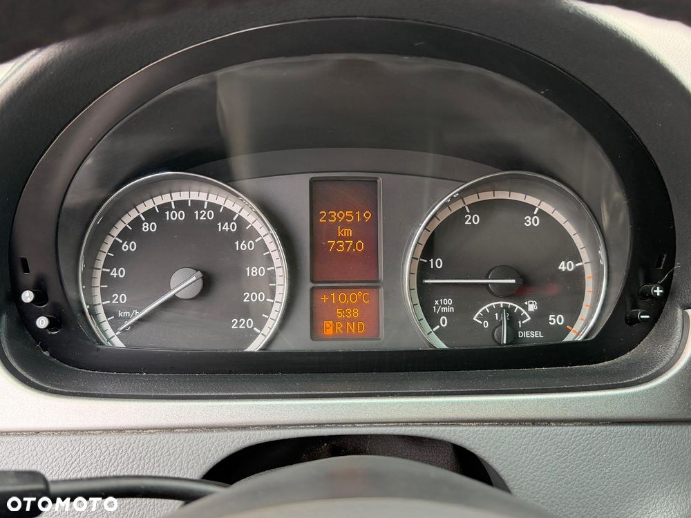 Mercedes-Benz Viano - 33