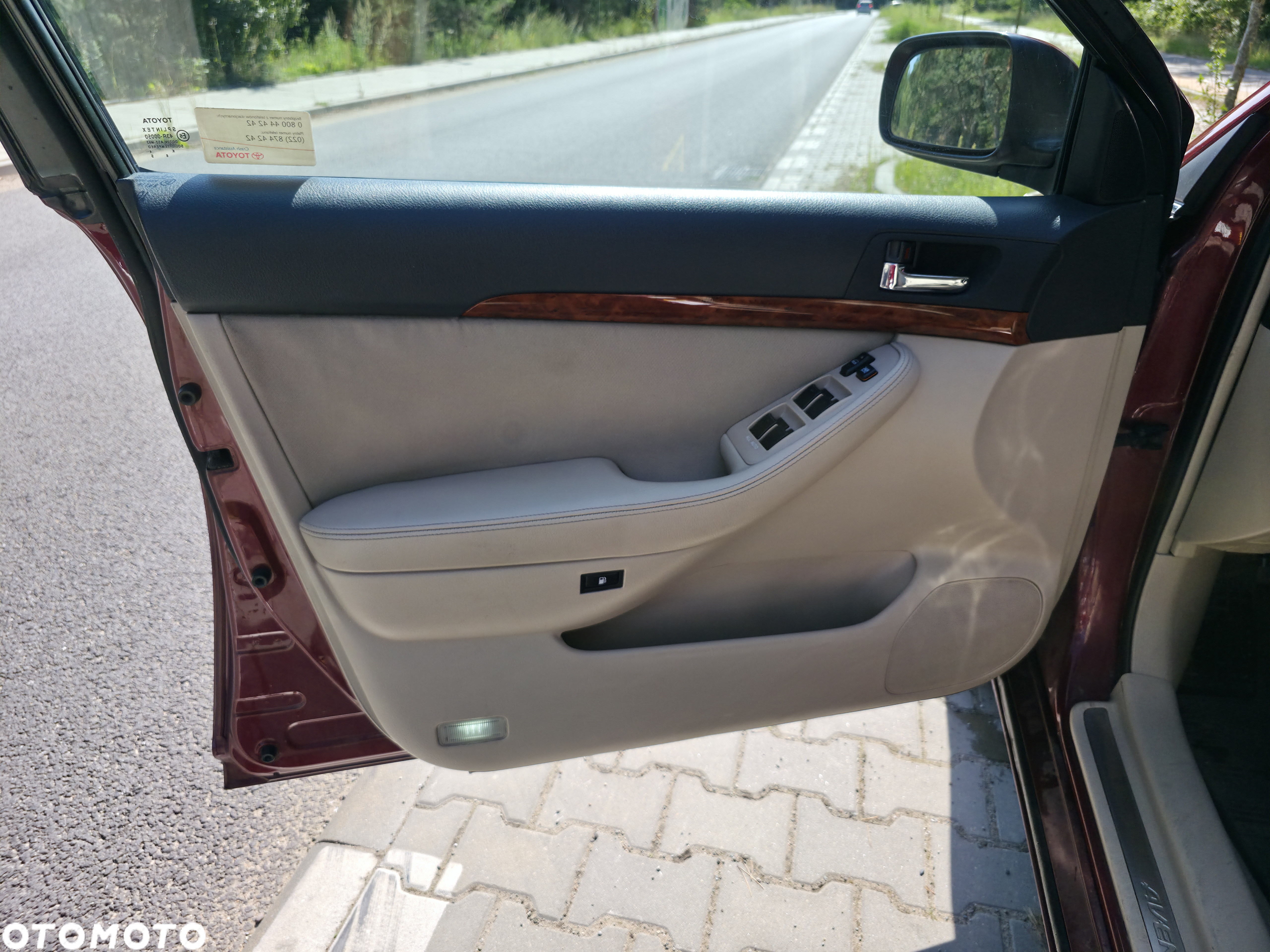 Toyota Avensis - 13