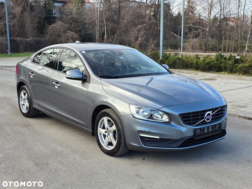 Volvo S60 D3 Geartronic RDesign - 25