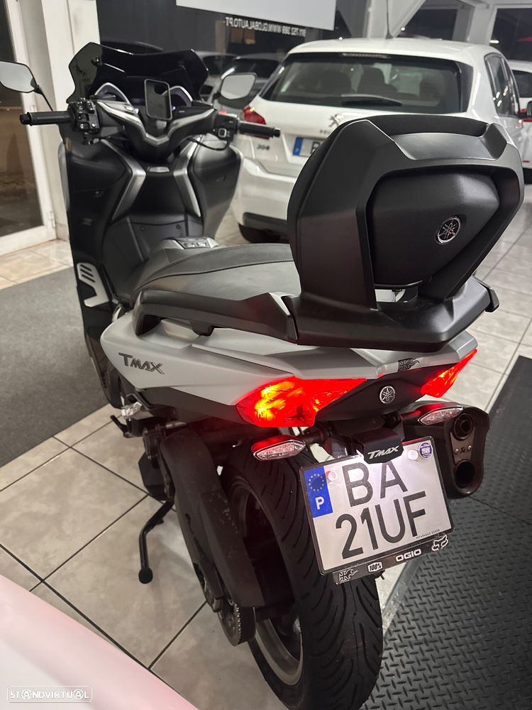 Yamaha TMAX 530 DX - 11