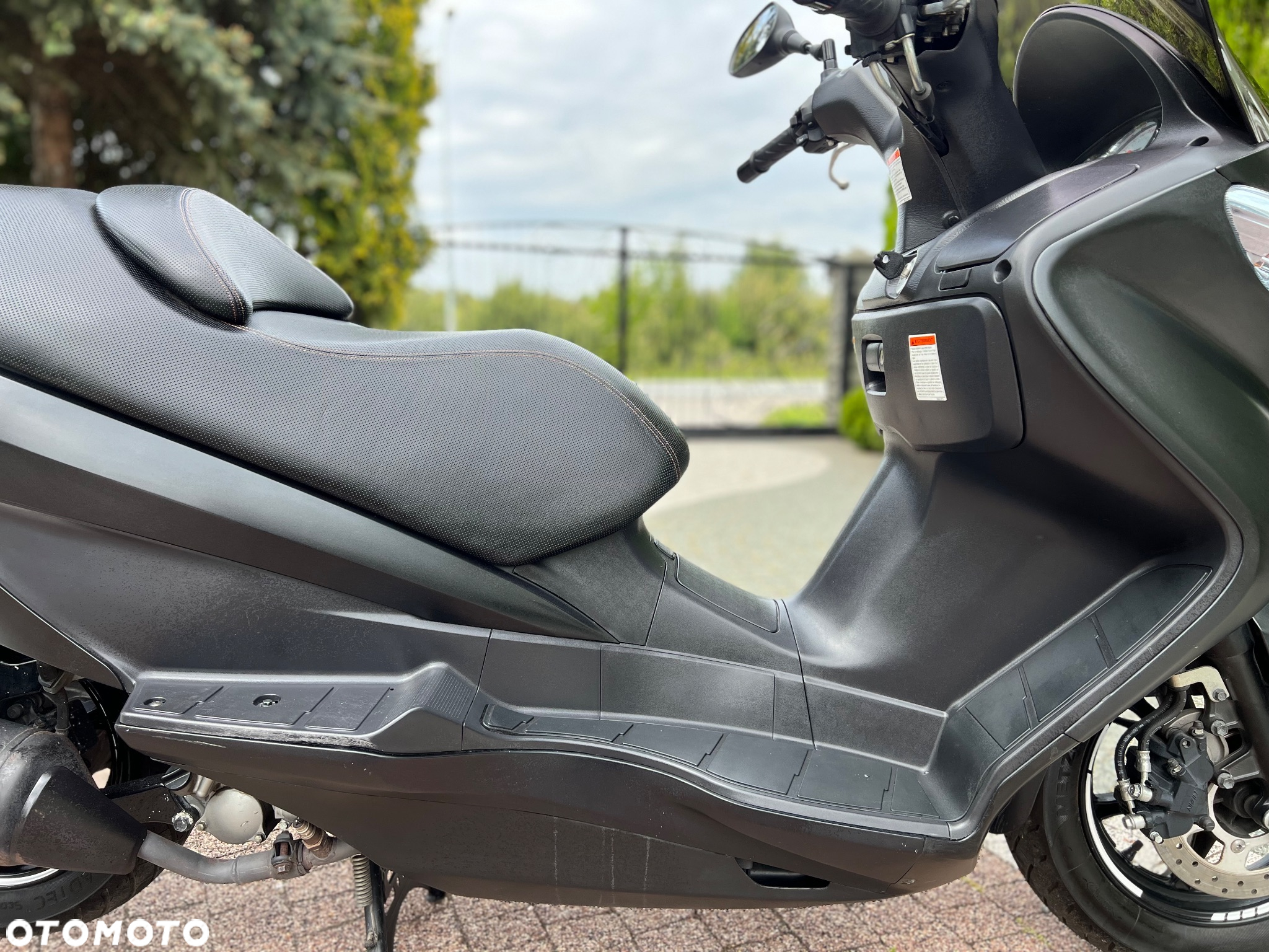 Suzuki Burgman - 8