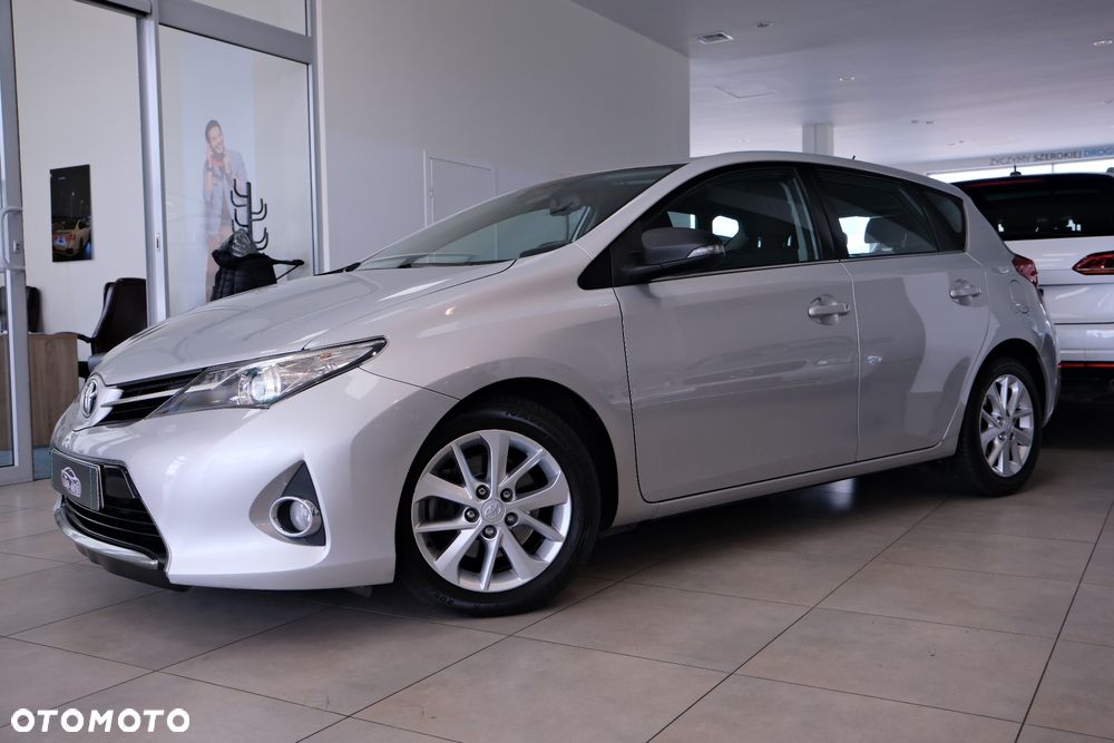 Toyota Auris - 21