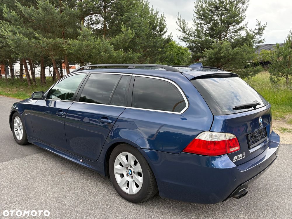 BMW Seria 5 525i - 4
