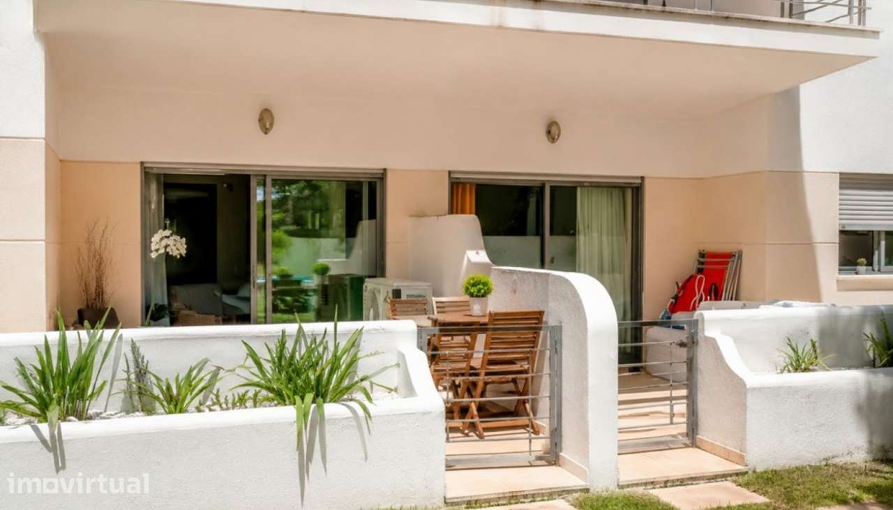 Apartamento T2, à venda, junto à praia da Falésia, no Algarve - Grande imagem: 2/26