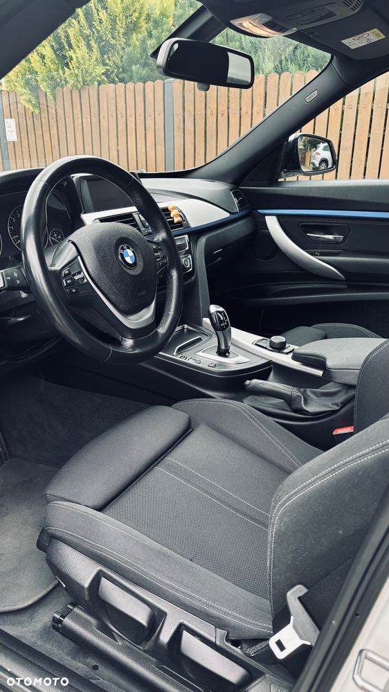 BMW Seria 3 330i xDrive - 18
