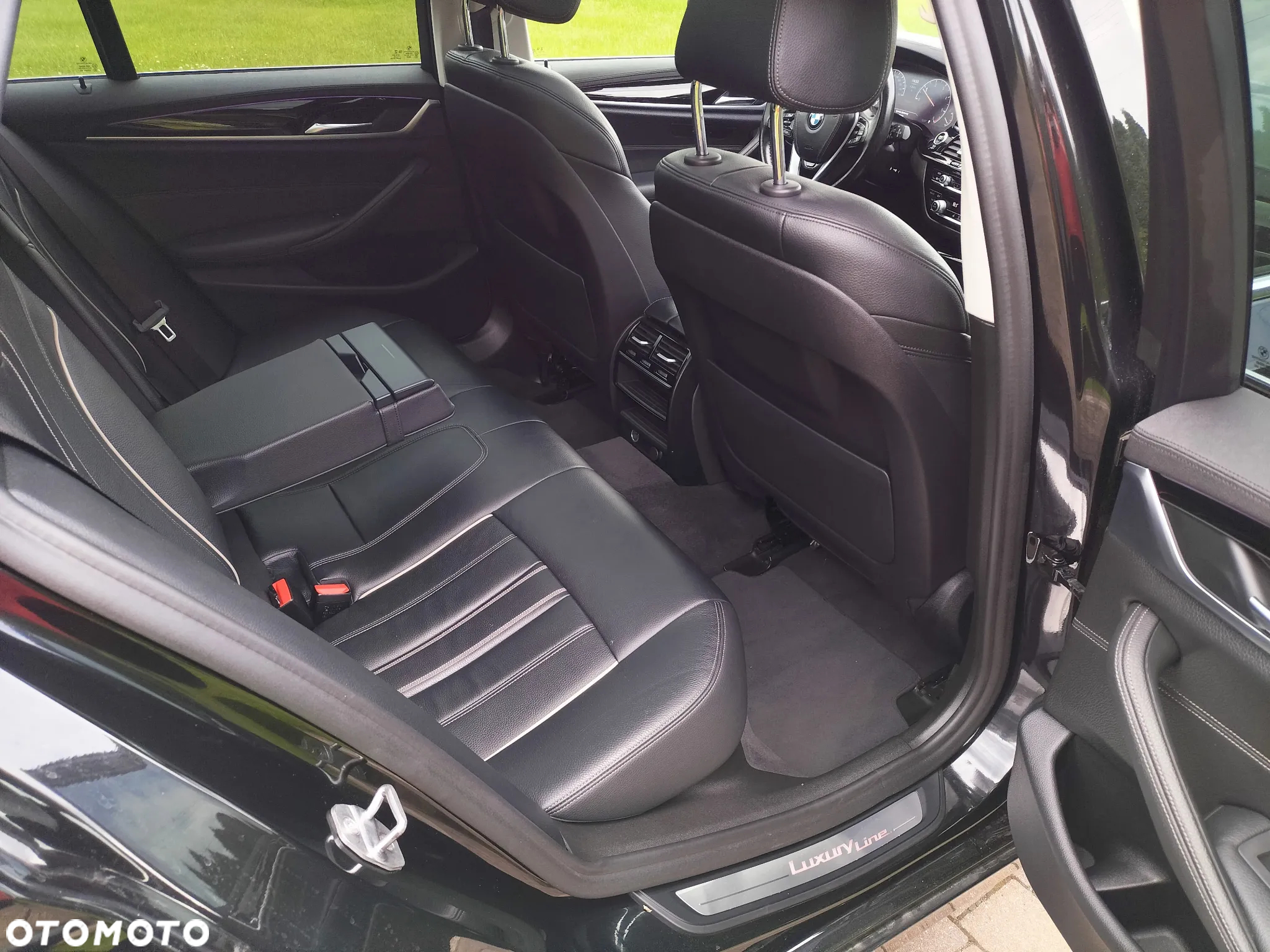 BMW Seria 5 520d Touring Luxury Line - 17