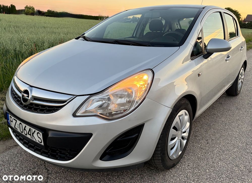Opel Corsa 1.2 16V Enjoy - 4