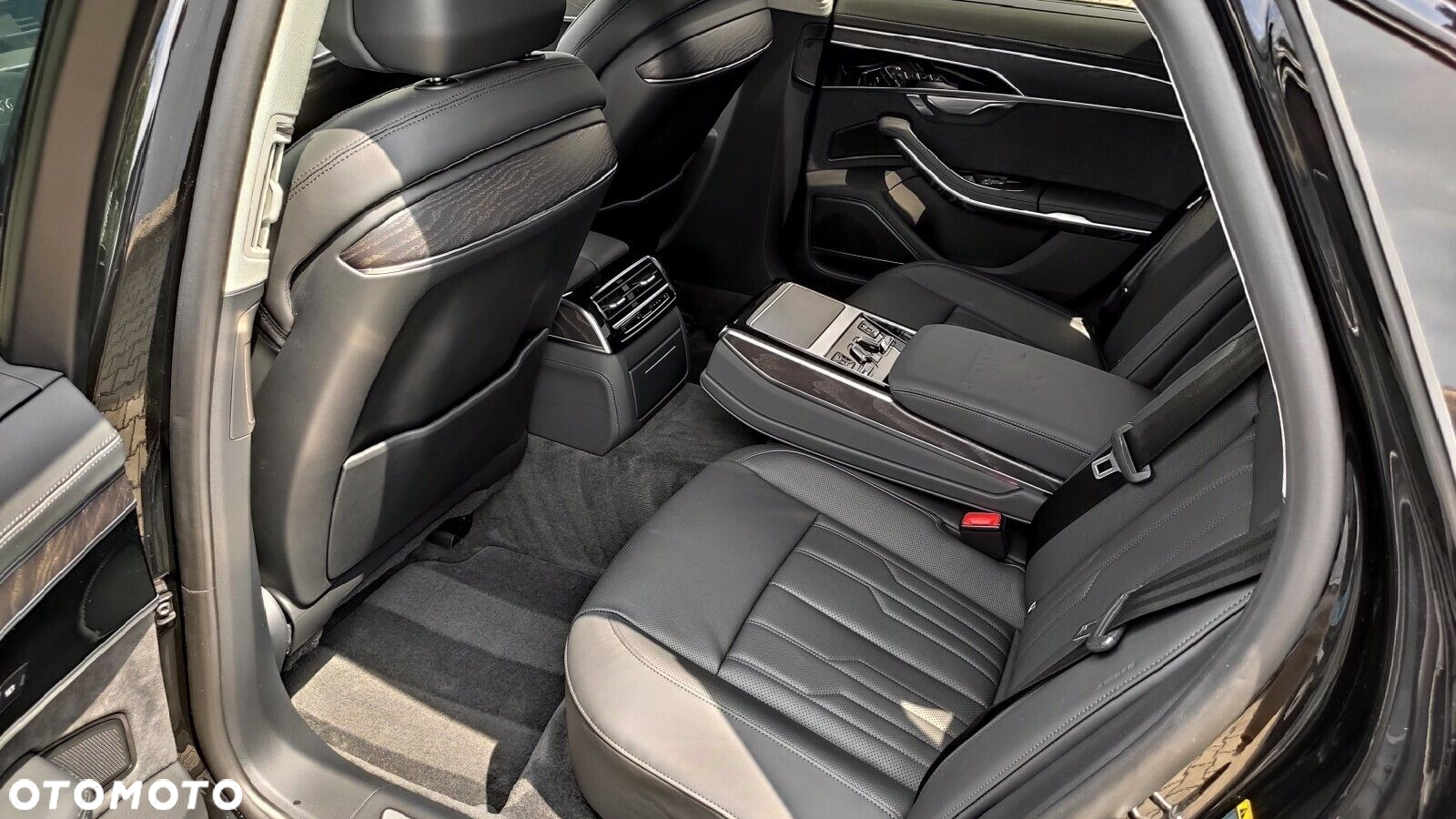 Audi A8 - 10