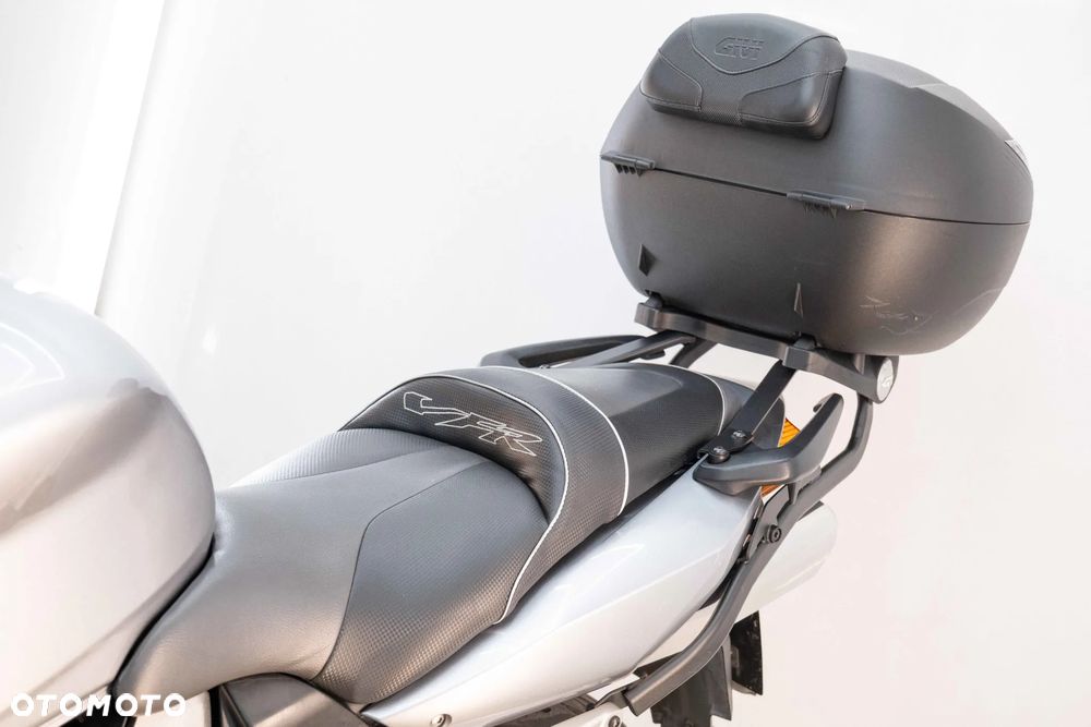 Honda VFR - 22