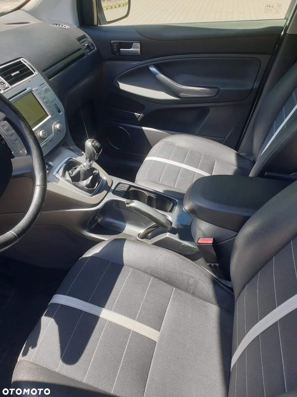 Ford Kuga 2.0 TDCi Trend - 4