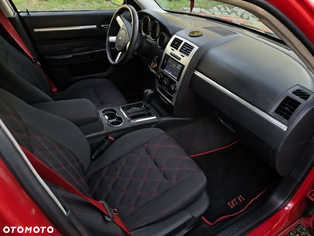 Dodge Charger 3.5 V6 SXT - 13
