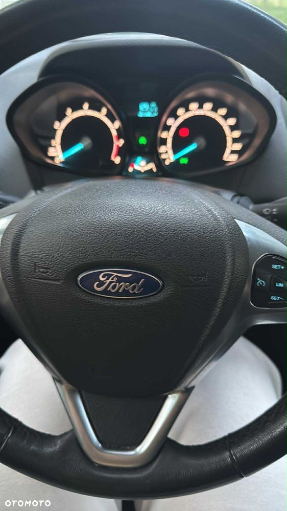 Ford Tourneo Courier 1.0 EcoBoost Sport - 11