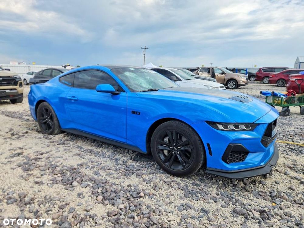 Ford Mustang - 5