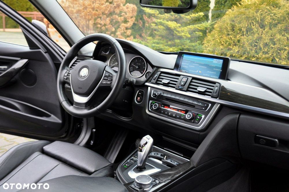 BMW Seria 3 - 25