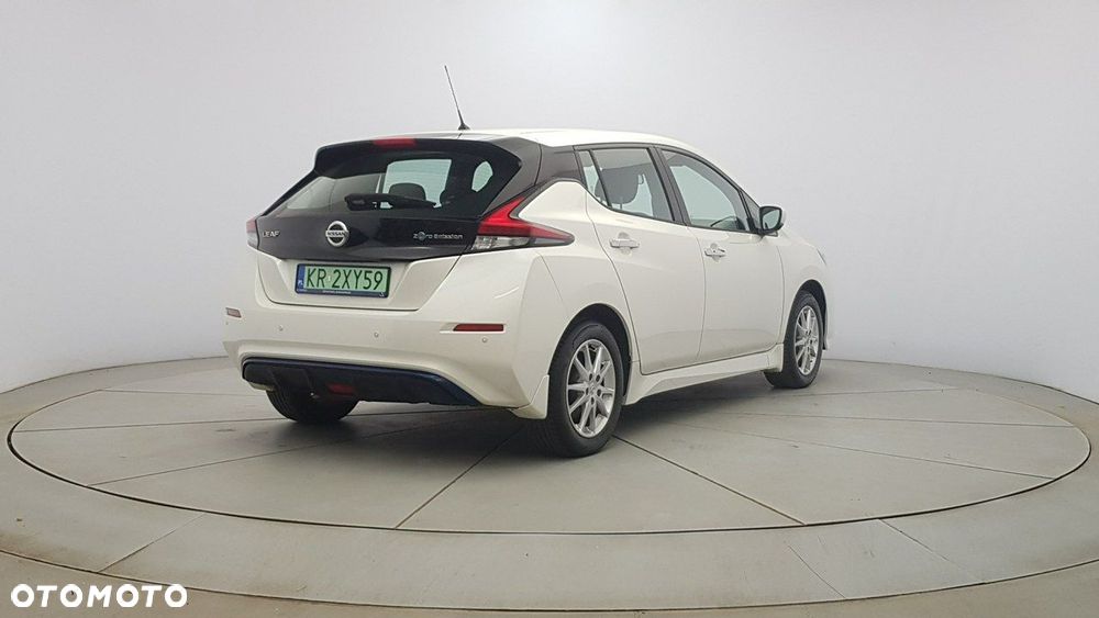 Nissan Leaf - 4