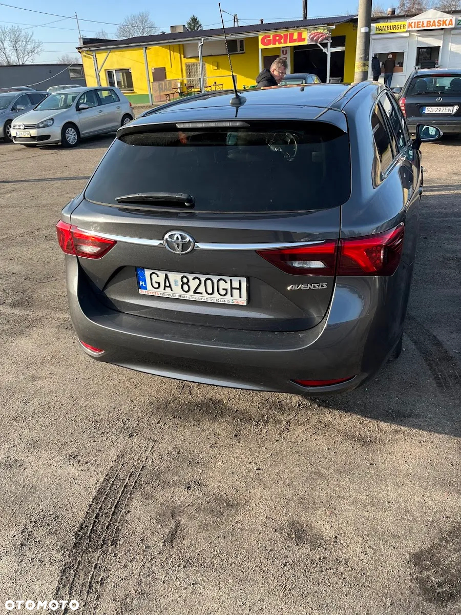 Toyota Avensis 2.0 D-4D Prestige - 11