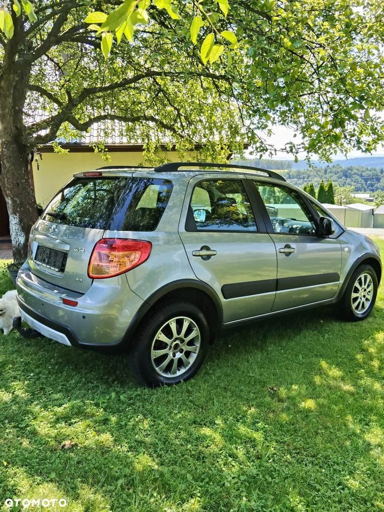 Suzuki SX4 1.6 Comfort 4WD - 3
