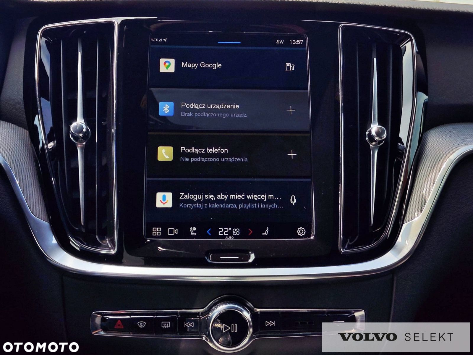 Volvo V60 Cross Country - 18