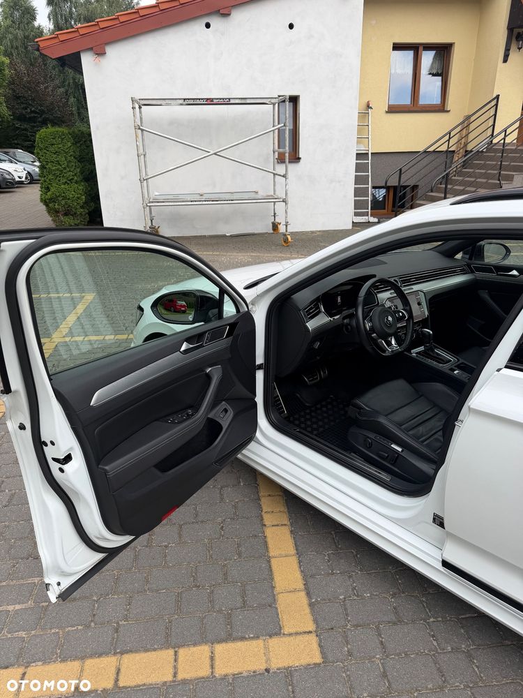 Volkswagen Passat 2.0 TDI Bi-Turbo BMT 4Mot Highline DSG - 16