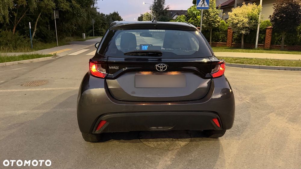 Toyota Yaris - 6