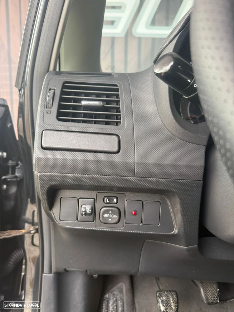 Toyota Auris 1.4 D-4D AC - 11