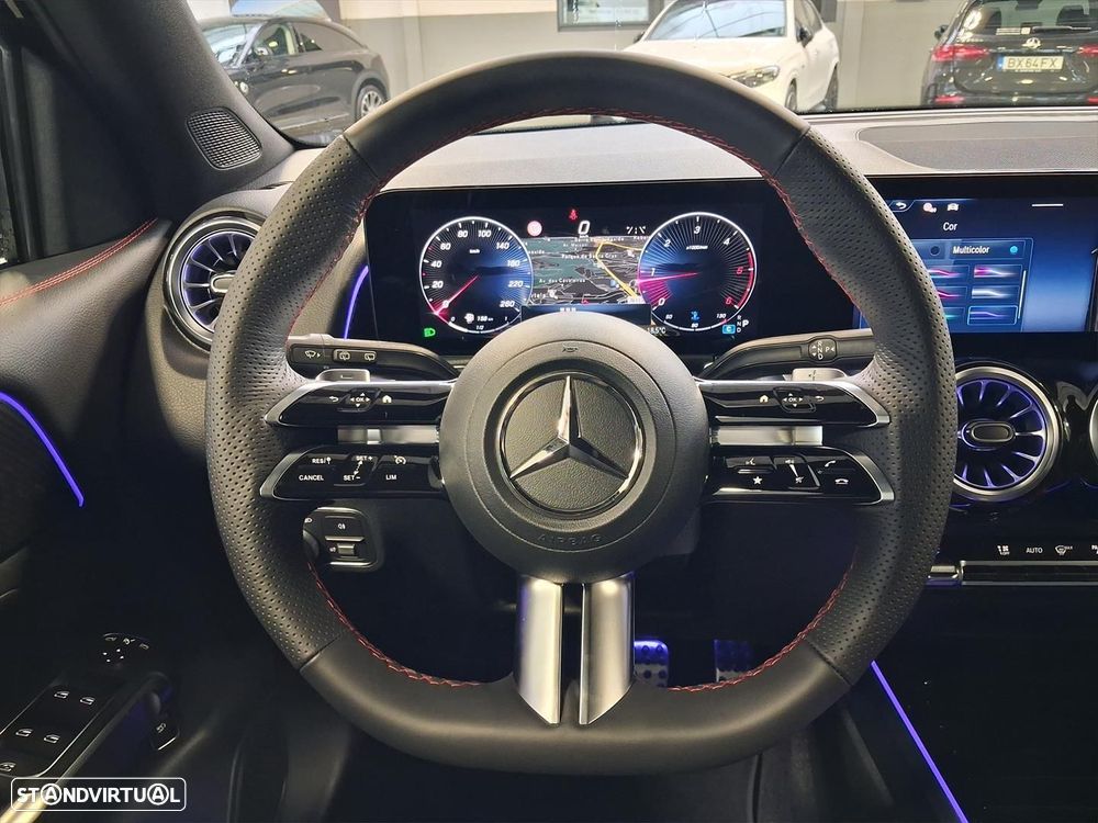 Mercedes-Benz GLB 180 d AMG Line - 24