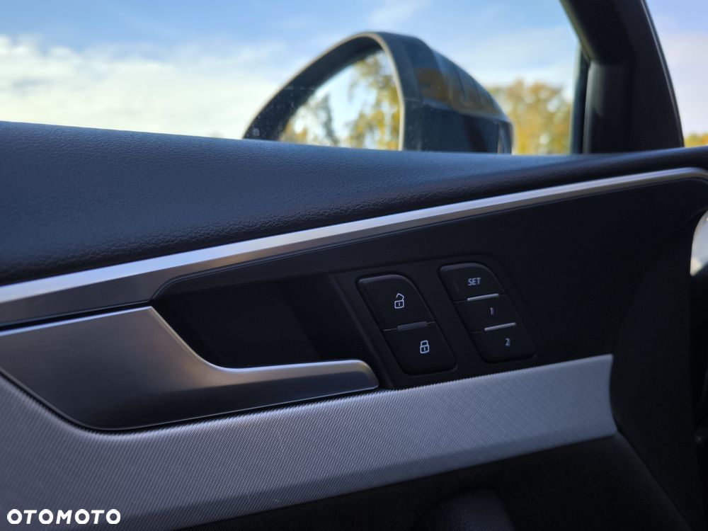 Audi A4 Avant 2.0 TDI S tronic - 18