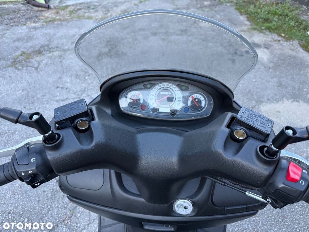 Suzuki Burgman - 7