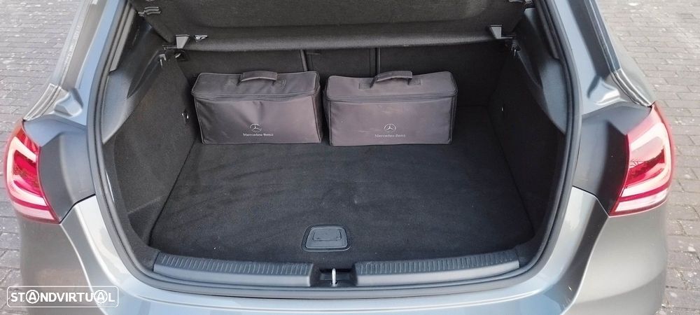 Mercedes-Benz A 250 e AMG Line - 42