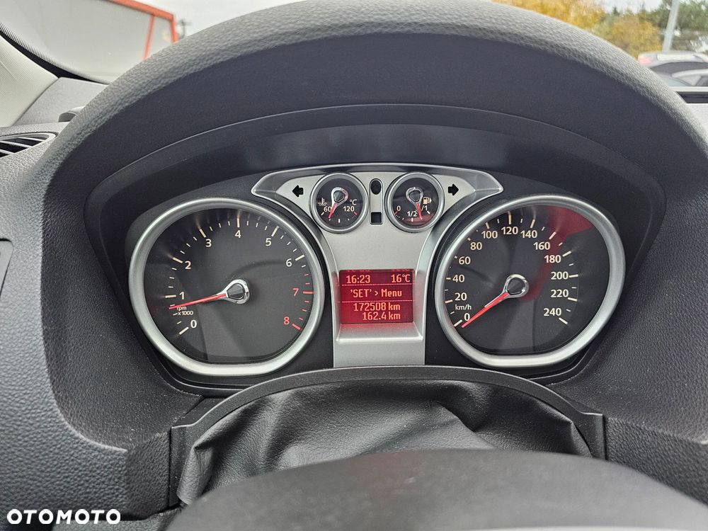 Ford Kuga - 14