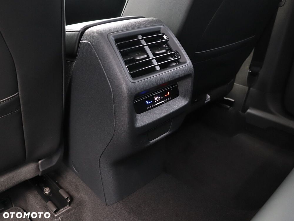 Volkswagen Tiguan - 15
