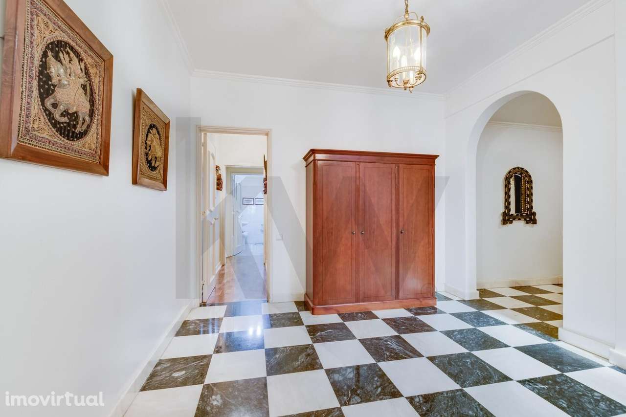 Moradia isolada no Estoril (T8 com piscina e garagem com 1.122 m2 de t - Grande imagem: 5/60