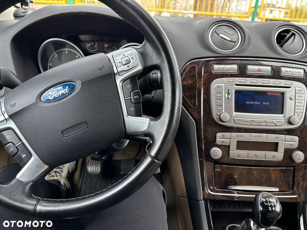 Ford Mondeo 2.0 TDCi Ghia - 4