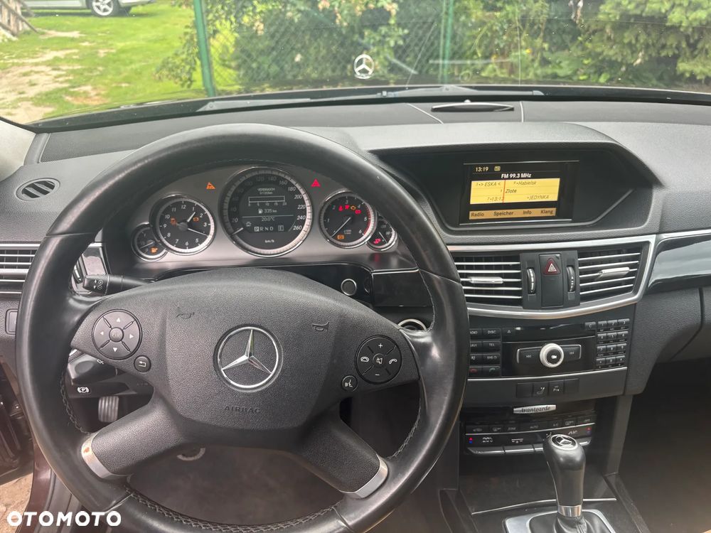 Mercedes-Benz Klasa E - 9