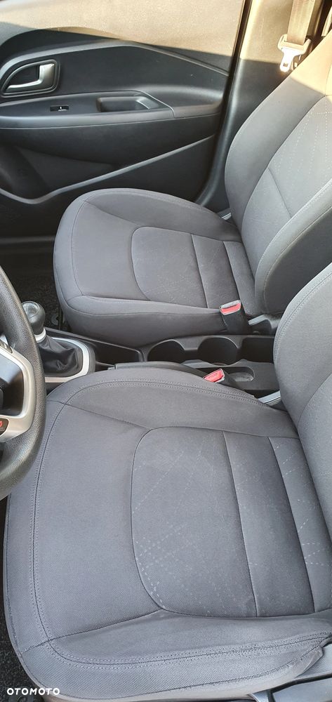 Kia Rio 1.2 M - 13
