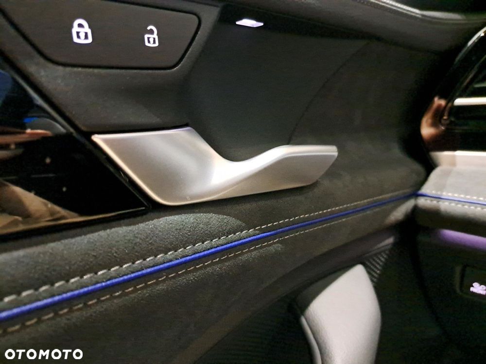 Volkswagen Passat 1.5 TSI eHybrid PHEV R-Line Plus DSG - 17