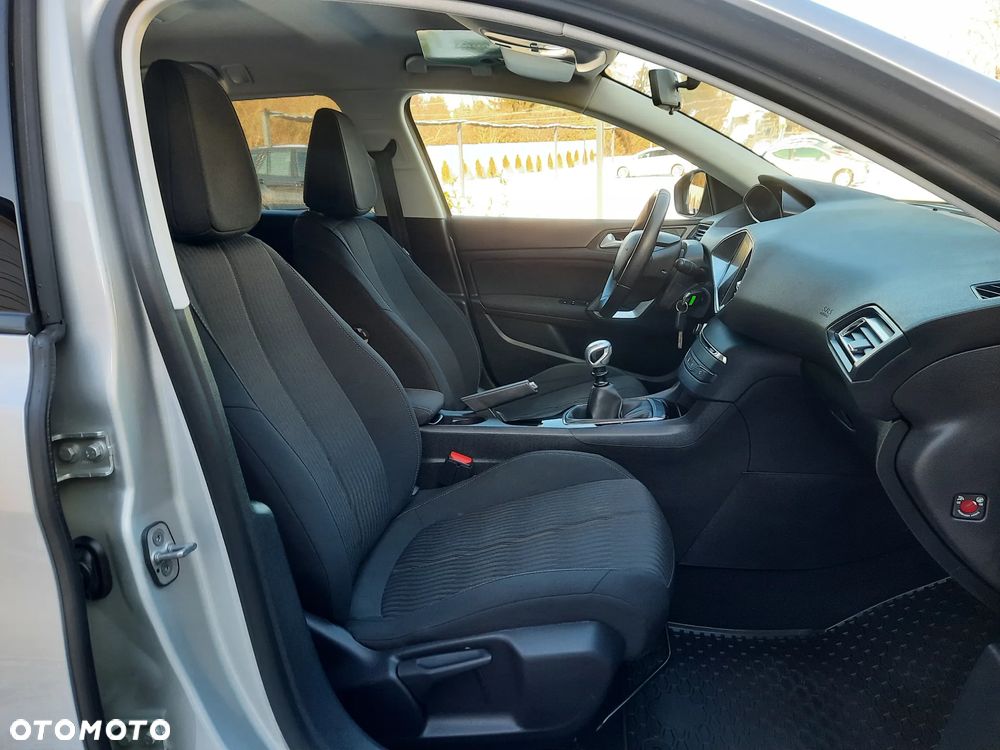 Peugeot 308 BlueHDi FAP 120 Stop&Start Allure - 38