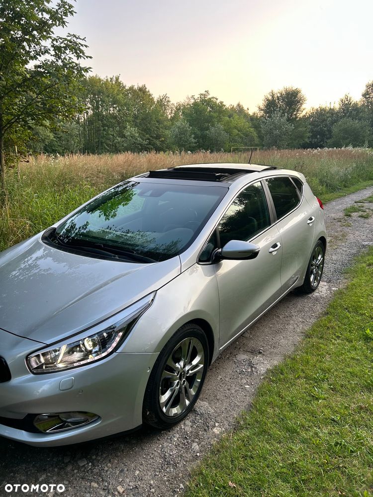 Kia Ceed - 29
