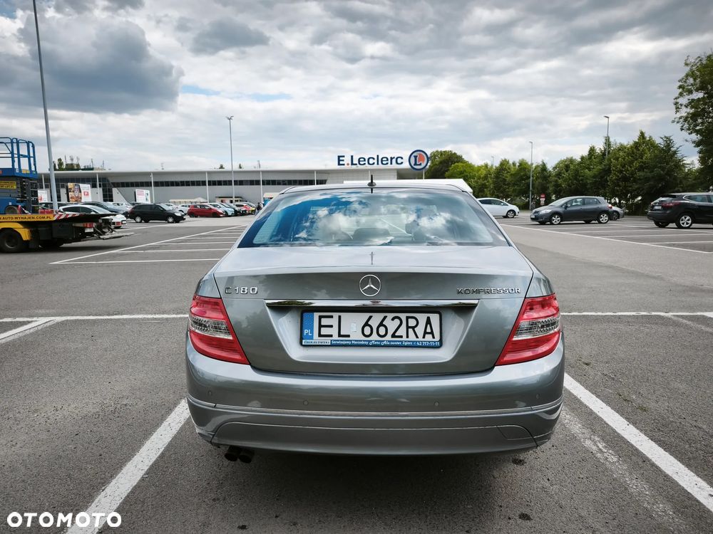 Mercedes-Benz Klasa C 180 K BlueEff Avantgarde - 14
