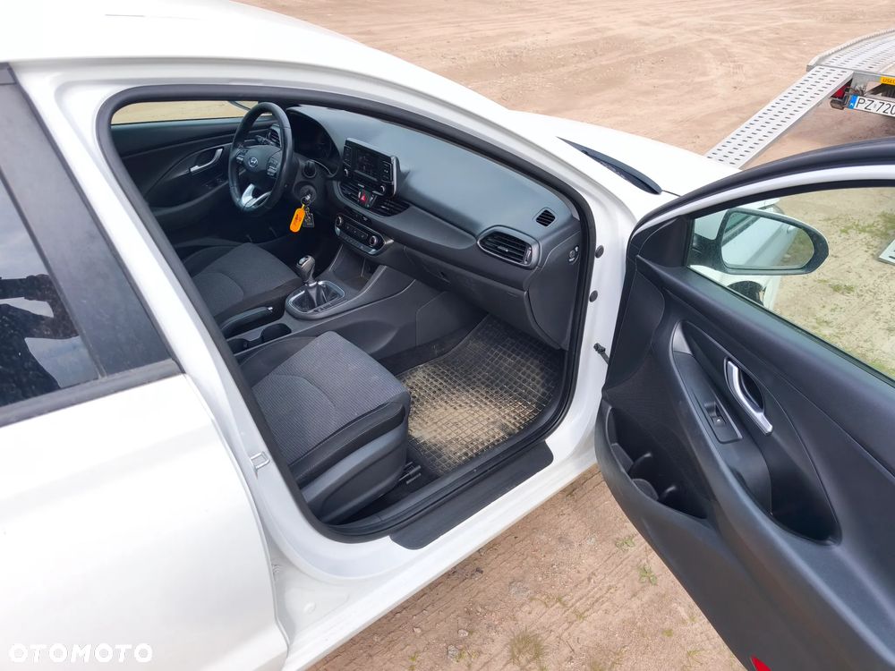 Hyundai i30 1.4 Comfort - 21
